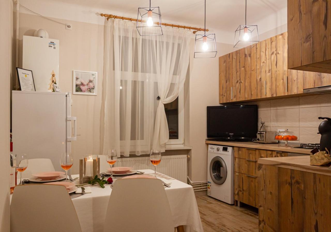 Cozy Family Apartments Brasov Luaran gambar