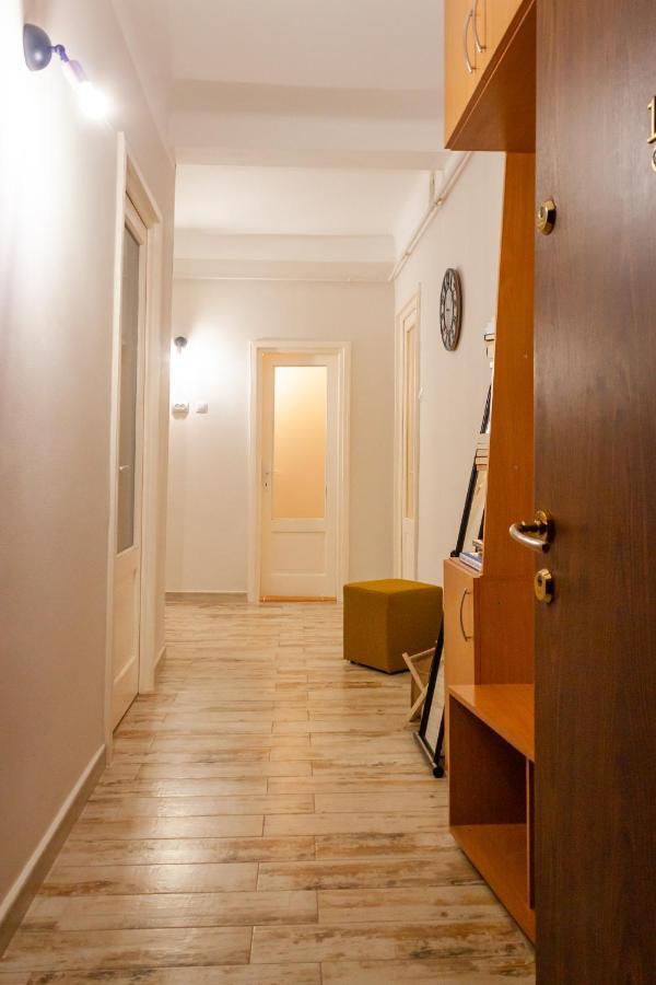 Cozy Family Apartments Brasov Luaran gambar
